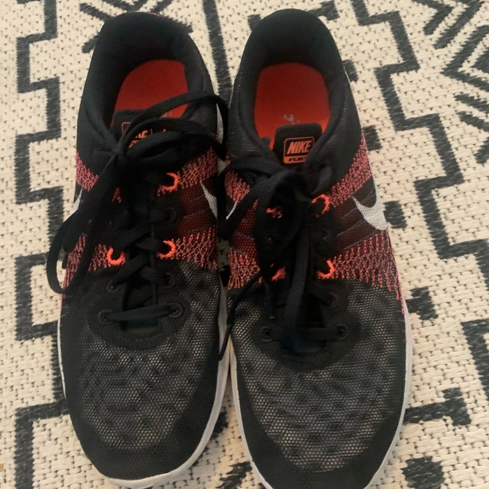 Nike women’s shoes